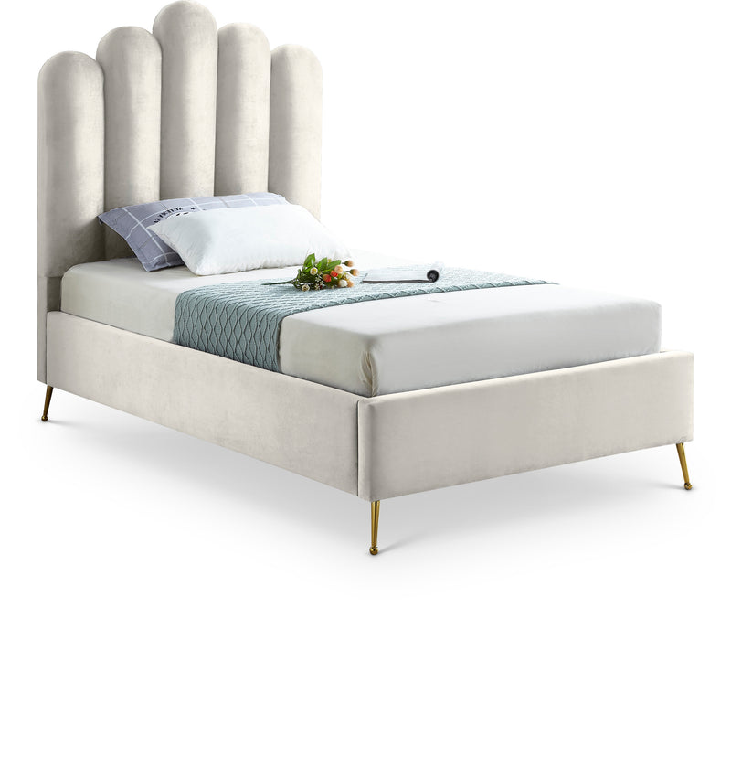 Lily Velvet Bed